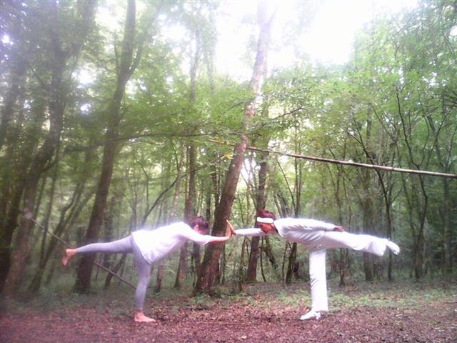 Asana Guerriero inchino coppia yoga